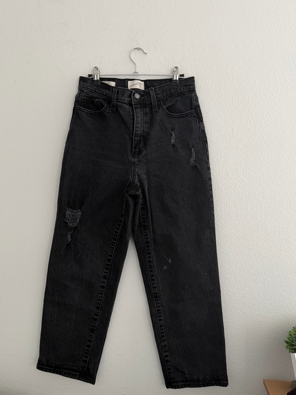 Universal Thread Black Distressed Boyfriend Jeans